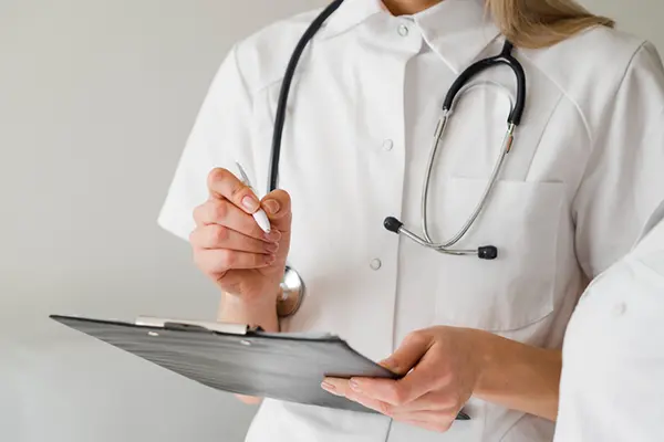 Довідка про стан здоров’я: що це та коли вона потрібна